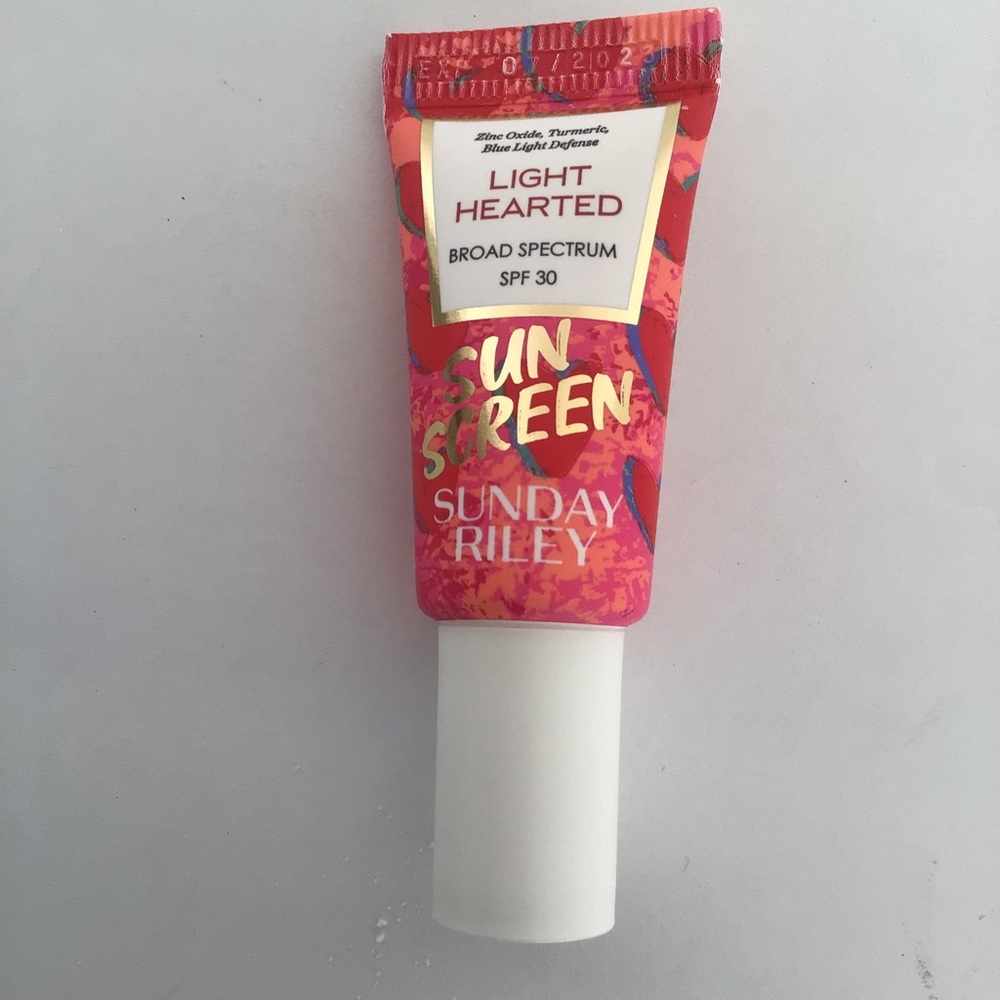 SUNDAY RILEY LIGHT HEARTED SUNSCREEN SAMPLE SIZE